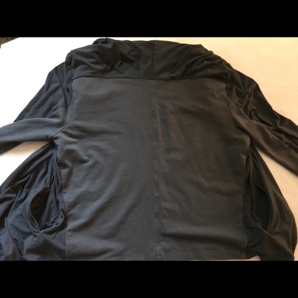 Blue suede draped cardigan with pockets! 🌲 - Picture 7 of 8